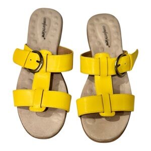 LIKE NEW Comfort View Dawn soft step yellow strappy sandals shoes